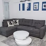 شقة Ella *