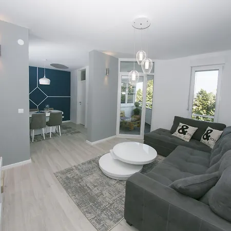 Ella كابليينا