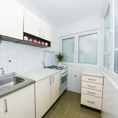 Ella Apartment